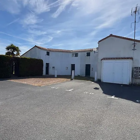 La Maison Du Bord De Piscine